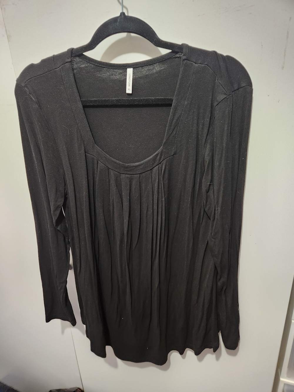 Black Long Sleeve Pleated Scoop Neck Top